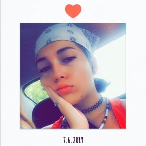 Meet your Posher, Jasmine